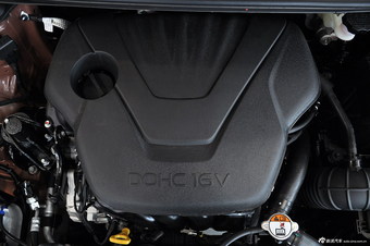 2013款朗动1.6L自动尊贵型