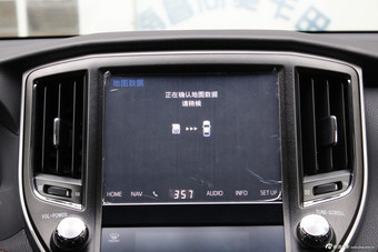 2015款皇冠2.5L自动尊享版