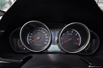 2013款中华H330 1.5L手动舒适