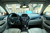 2014款比亚迪秦1.5T旗舰型