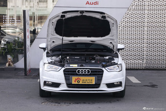 2015款 奥迪A3 Limousine 35TFSI 300万纪念舒适版呢