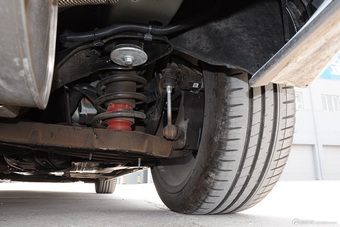 2015款沃尔沃V60 2.0T T5智雅个性运动版