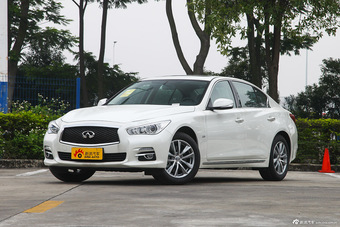 2015款英菲尼迪Q50L 2.0T自动舒适版