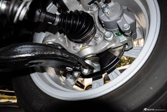 2014款雷克萨斯CT 1.8L自动200h舒适版单色