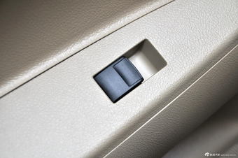 2012款汉兰达3.5L自动四驱豪华版7座