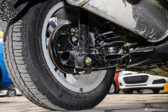 2015款奔奔1.4L手动尊贵型国5