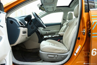 2014款比亚迪秦1.5T旗舰型