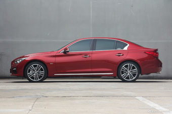 2015款英菲尼迪Q50L 2.0T自动运动版