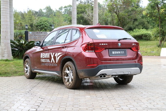 2014款宝马X1 xDrive20i X设计套装