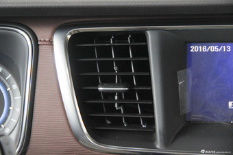 2014款GL8商务车2.4L自动LT豪华商务行政版