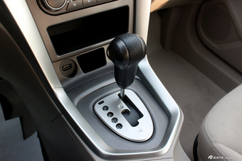 2015款启辰T70到店实拍