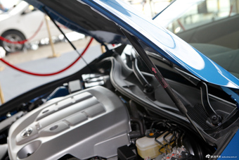 2013款锐志2.5V自动菁锐版