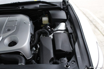 2015款皇冠2.5L自动尊享版