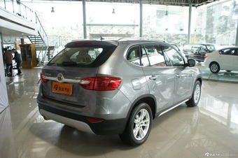 2012款中华V5 1.5T手动两驱豪华型