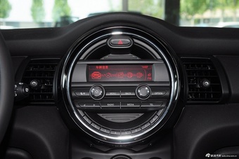 2015款MINI ONE 1.2T手动五门掀背