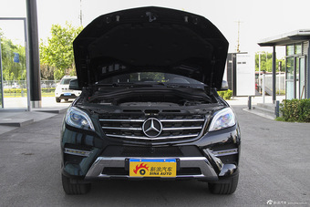 09款BENZ ML350 4MATIC 动感型图片