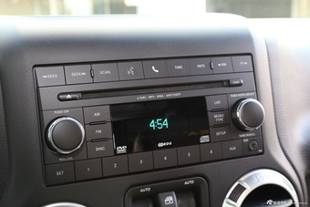 2015款牧马人3.0L四门版Sahara