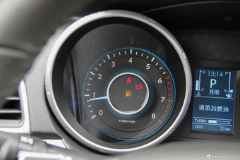 2015款绅宝X65 2.0T自动舒适型