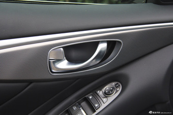 2015款英菲尼迪Q50L 2.0T自动悦享版