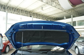 2012款中华V5 1.5T手动两驱豪华型