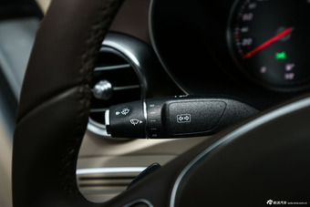 2015款奔驰C180L运动型