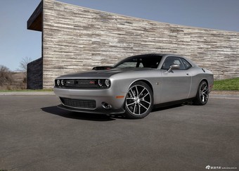 2015款Dodge Challenger