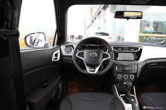 2015款中华V3 1.5L自动智能型