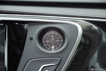 2015款昂科威20T两驱领先型