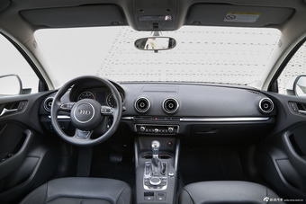 2015款 奥迪A3 Limousine 35TFSI 300万纪念舒适版呢