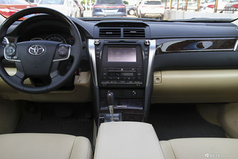 2015款凯美瑞2.0G豪华版