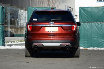 2016款探险者2.3T自动精英版