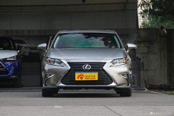 2015款雷克萨斯ES 2.0L自动200舒适版