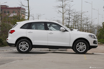 2015款众泰T600 1.5T手动精英型