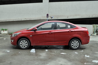 2014款瑞纳1.4L手动智能型