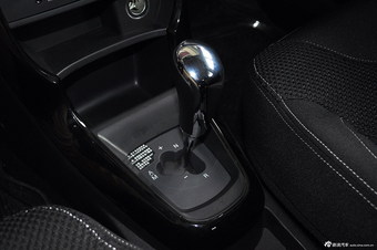 2012款中华H230 1.5自动天窗版