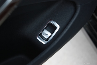 2015款奔驰S400L到店实拍