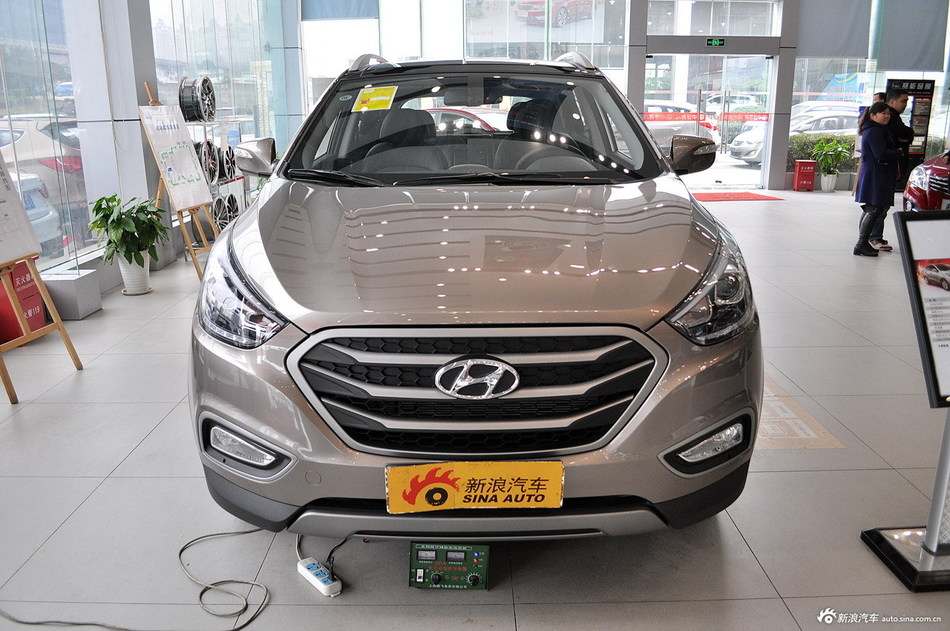 2013款北京现代ix35 2.0GLS 自动两驱智能