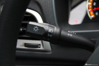 2015款比亚迪全新F3节能版1.5L自动豪华型