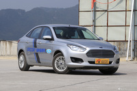 2015款福睿斯1.5L自动舒适型