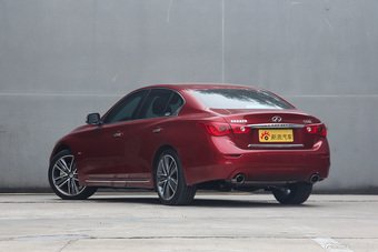 2015款英菲尼迪Q50L 2.0T自动运动版