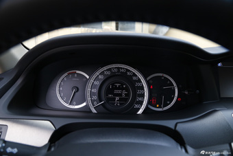 2015款雅阁2.0L自动EX豪华版