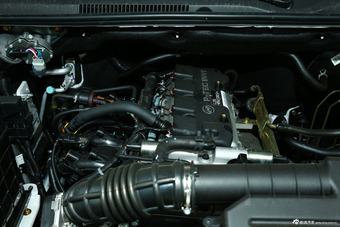 2015款五菱宏光S1 1.5L手动标准型