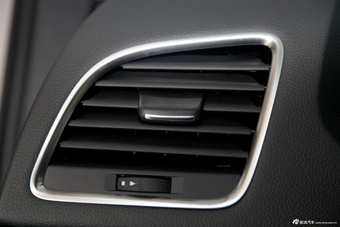 2013款奥迪Q3 40TFSI quattro四驱豪华型