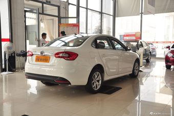 2014款中华H530到店实拍