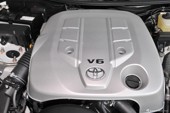 2013款锐志2.5V自动尚锐版