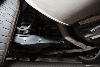 2013款锐志2.5V自动尊锐导航版