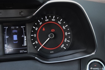 2016款艾瑞泽5 1.5L自动领臻版