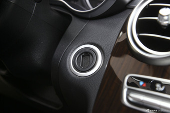 2015款奔驰C级C200L 2.0T自动运动版