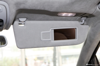 2013款奥迪A8L W12 6.3FSI quattro旗舰型