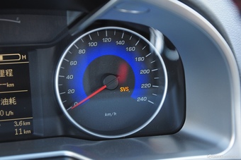 2015款吉利新帝豪三厢1.3T CVT向上版